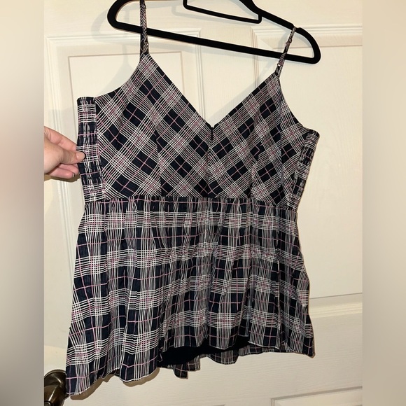 Club Monaco women’s navy pink plaid smocked side sleeveless blouse L - Picture 5 of 11